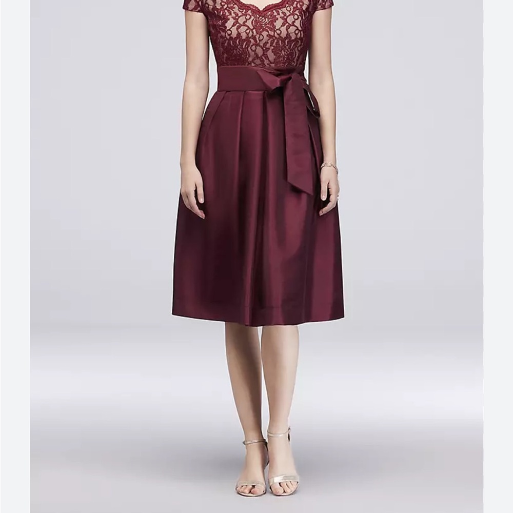 Chic Burgundy Lace Wedding Dress